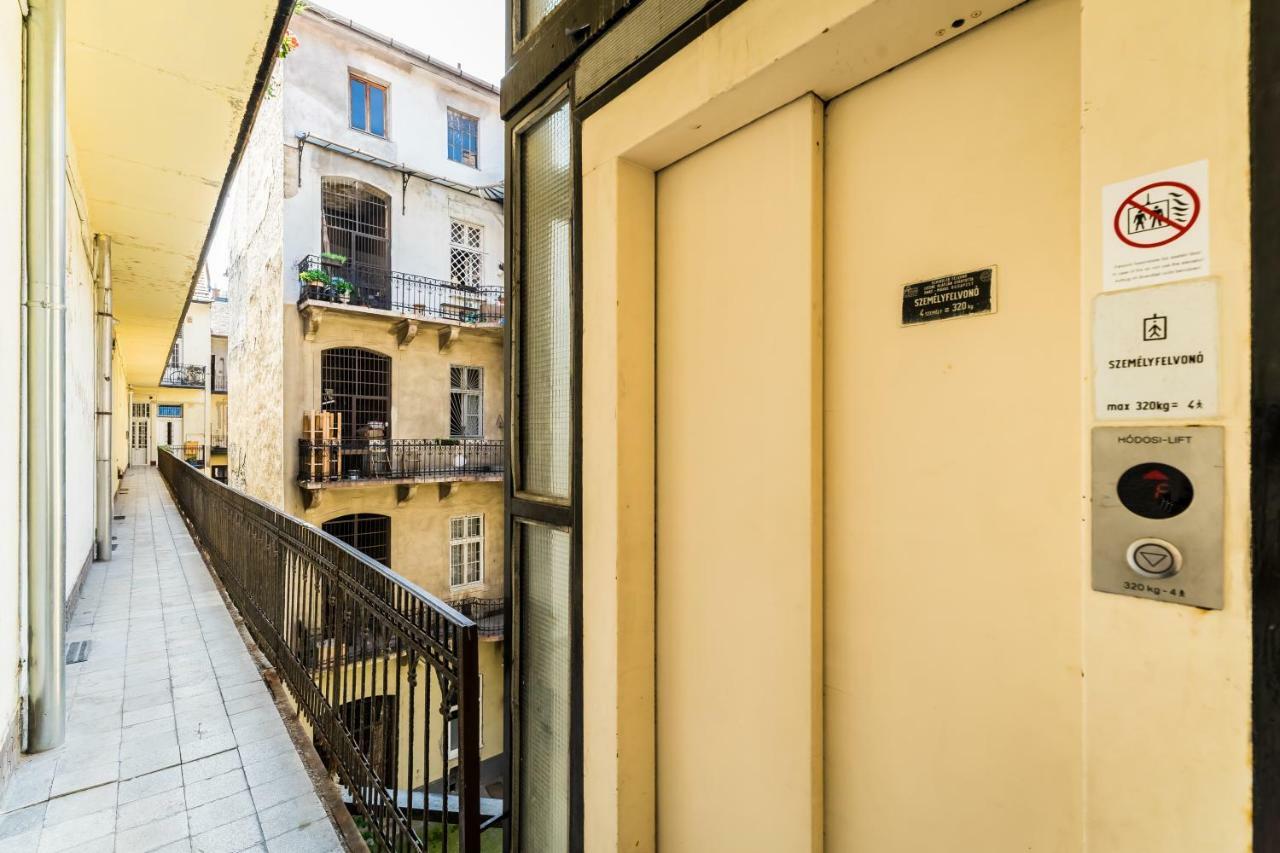 Bpr Little Attractico Apartment ブダペスト エクステリア 写真