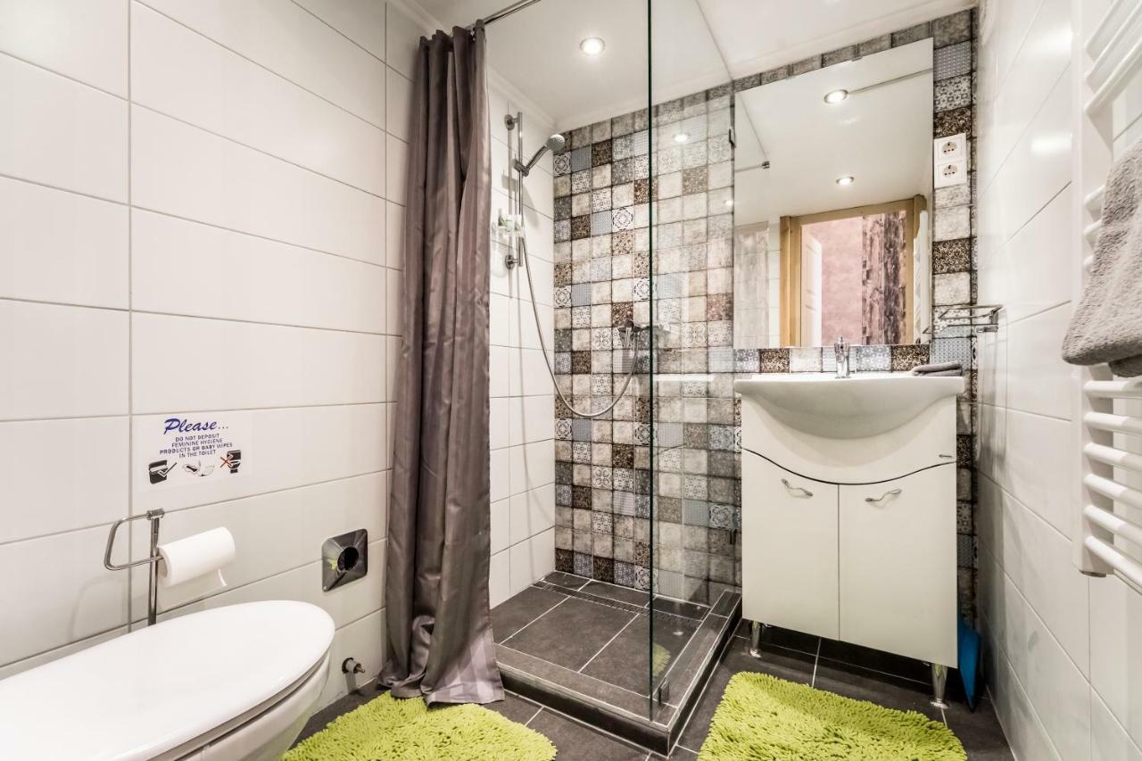 Bpr Little Attractico Apartment ブダペスト エクステリア 写真